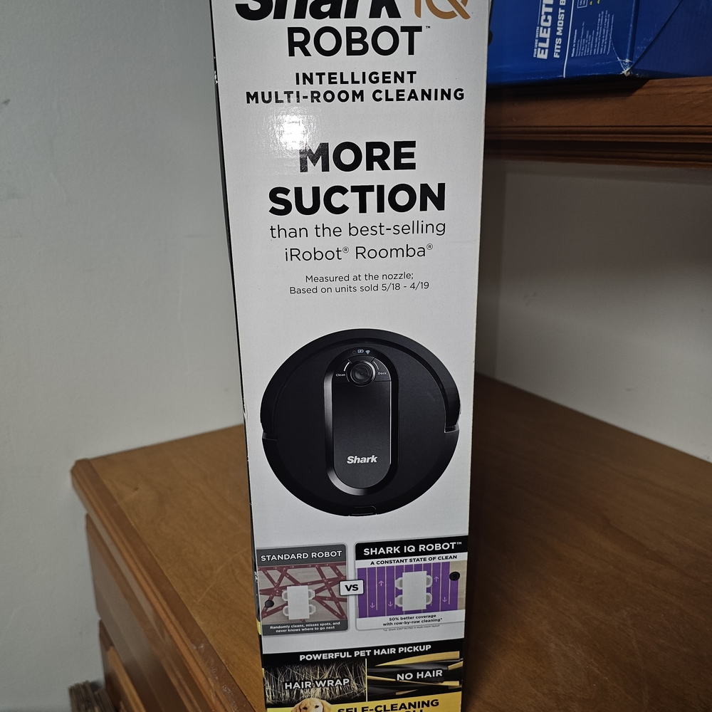 Shark IQ Robot Vacuum - Black